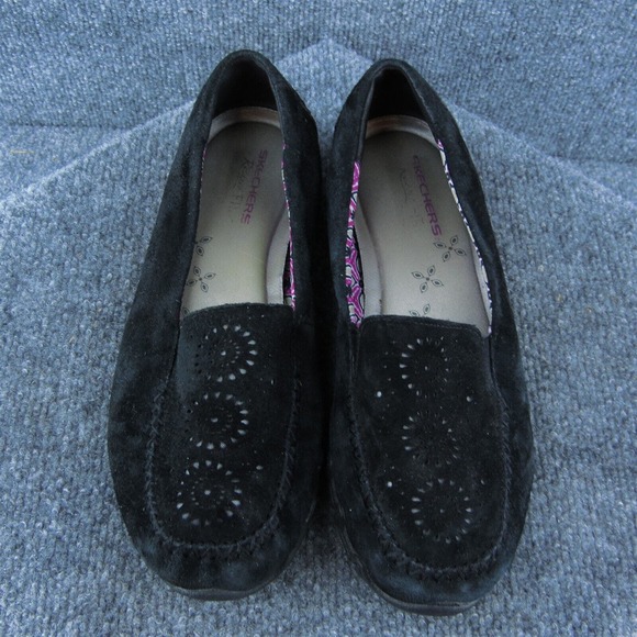 Skechers Relaxed Fit Women Slip-On Shoes Black Leather Slip On Size 8.5 Medium - Picture 3 of 10